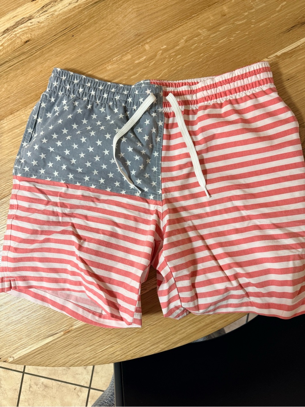 MENS SZ M SWIM TRUNKS